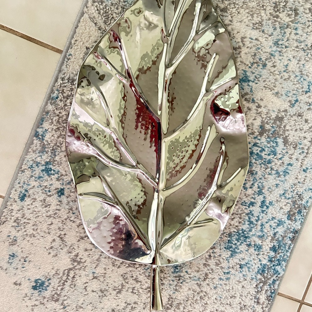 Source Unknown Silver Leaf Decorative Tray